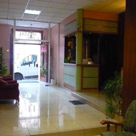 Hostal El Centro ウエスカ エクステリア 写真