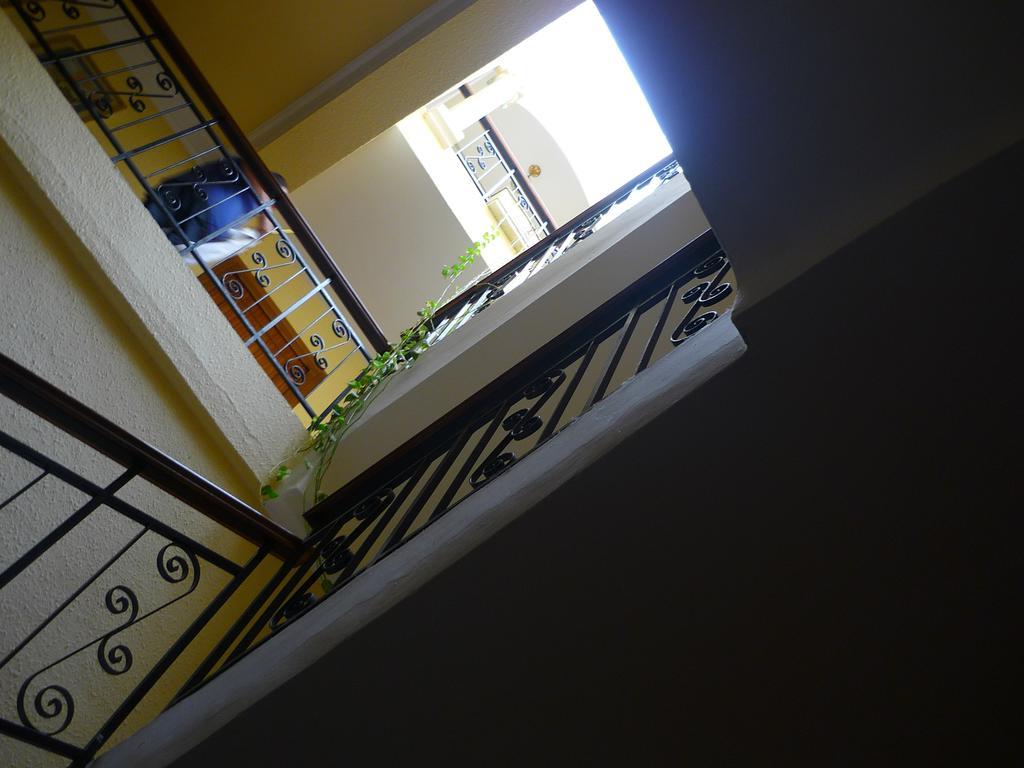 Hostal El Centro ウエスカ エクステリア 写真