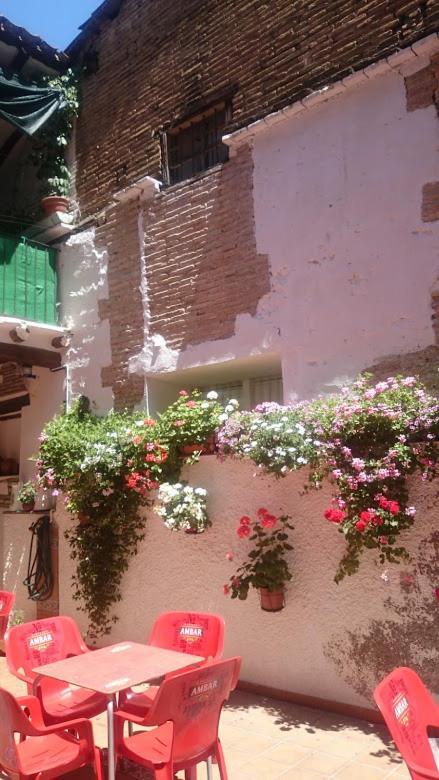 Hostal El Centro ウエスカ エクステリア 写真